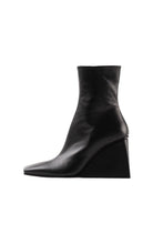 Load image into Gallery viewer, AKIRA Leather Ankle Boots - Black
